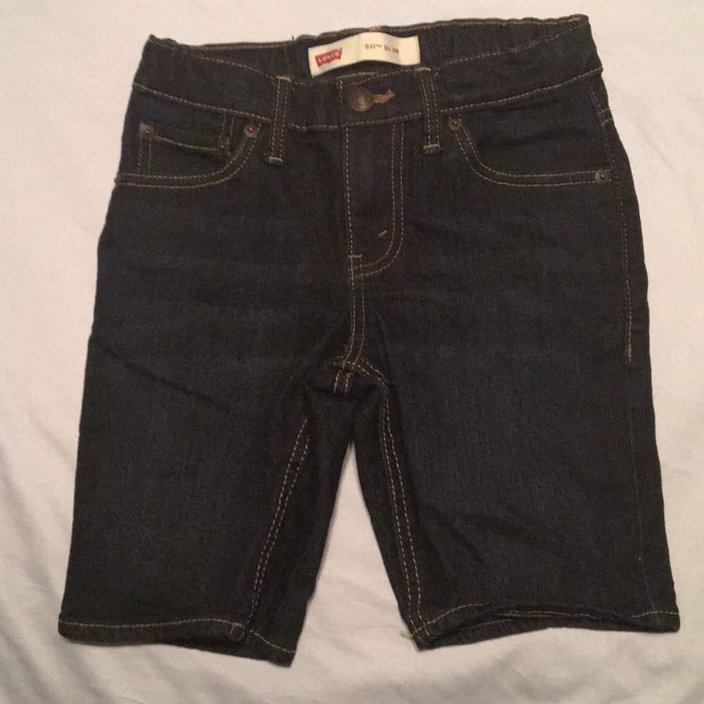 Size 8 Levi boys 511 slim denim shorts